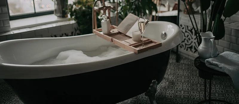 Full Bed Bathtub Replacement in Dixie, Mississauga